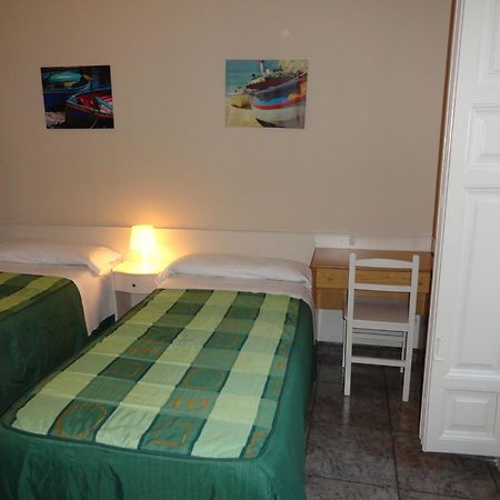 Hostal Alistana Madrid Exteriér fotografie