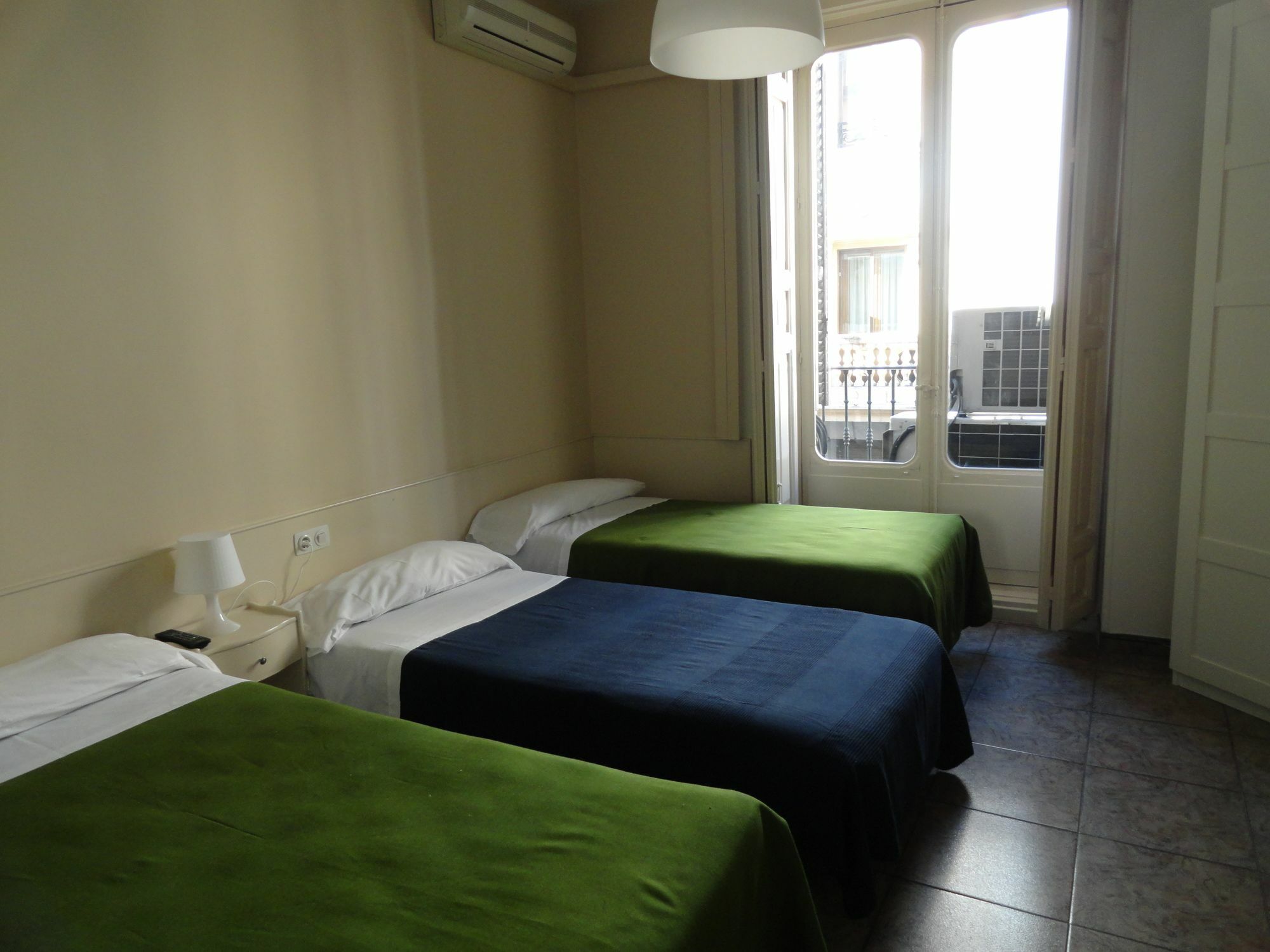 Hostal Alistana Madrid Exteriér fotografie