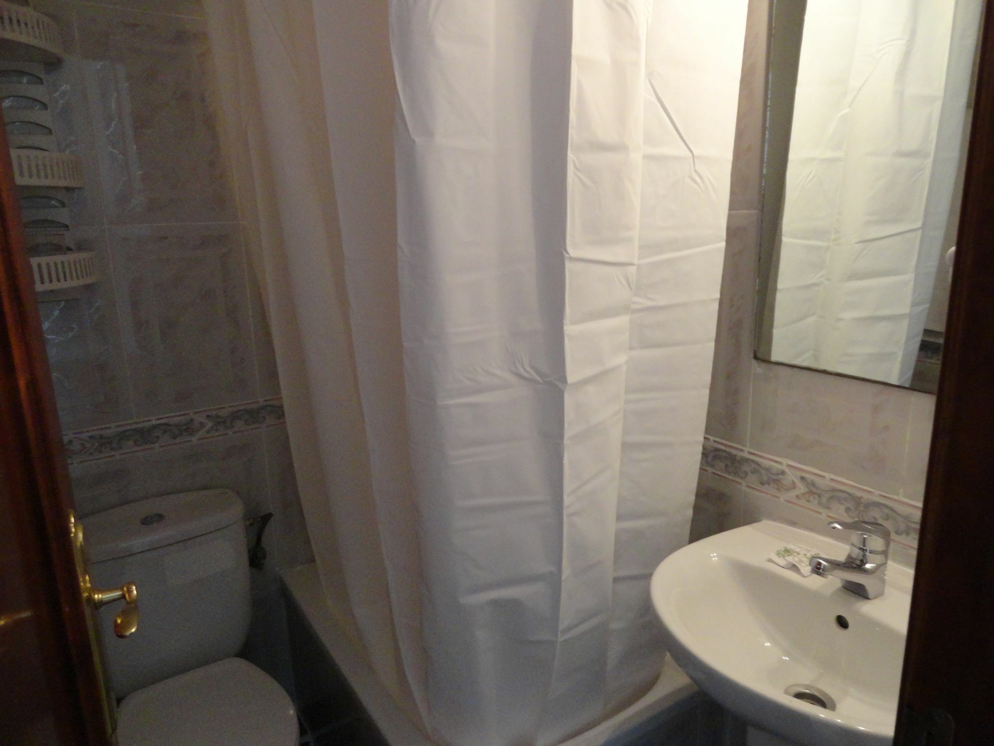 Hostal Alistana Madrid Exteriér fotografie